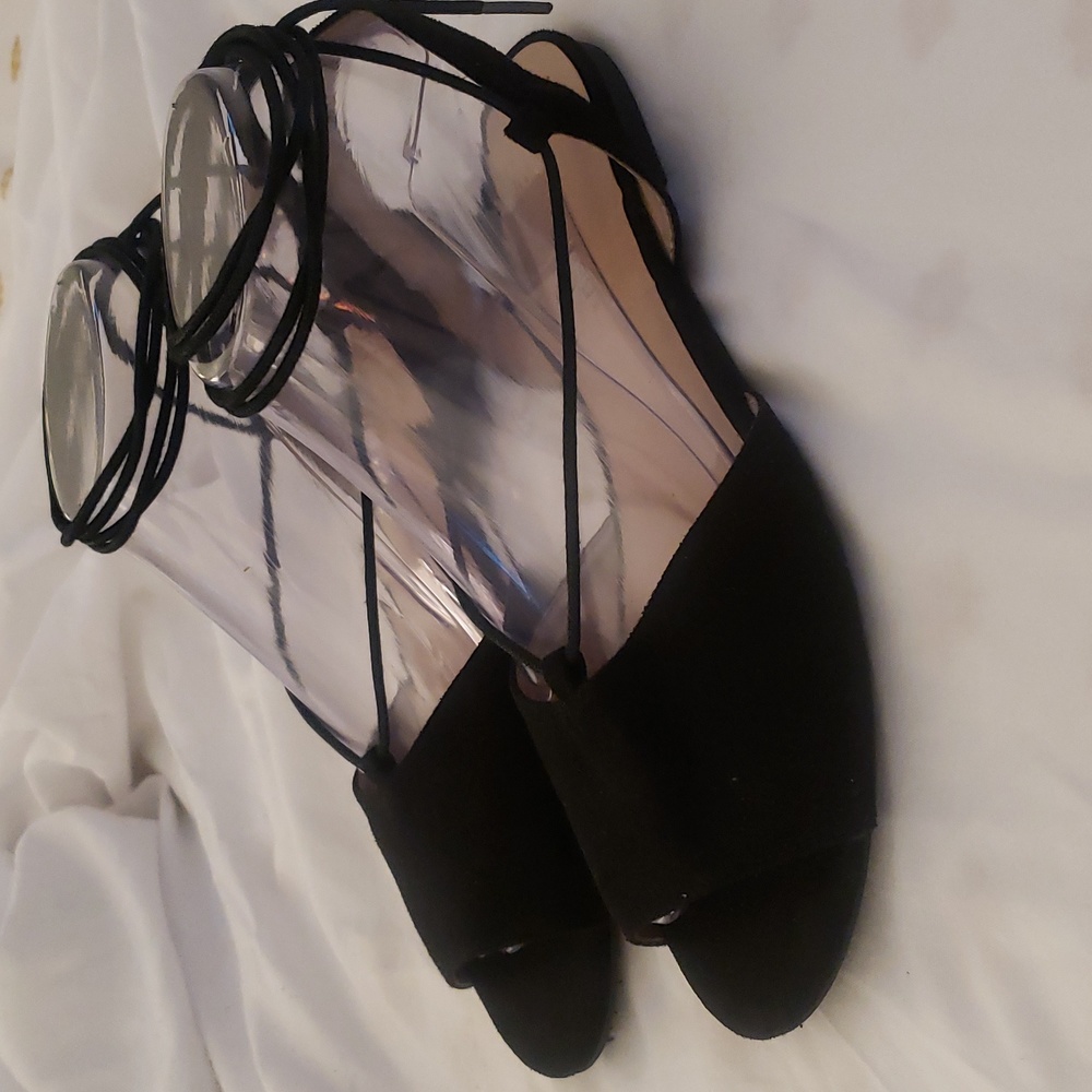 Women's Tie up Sandals 8.5